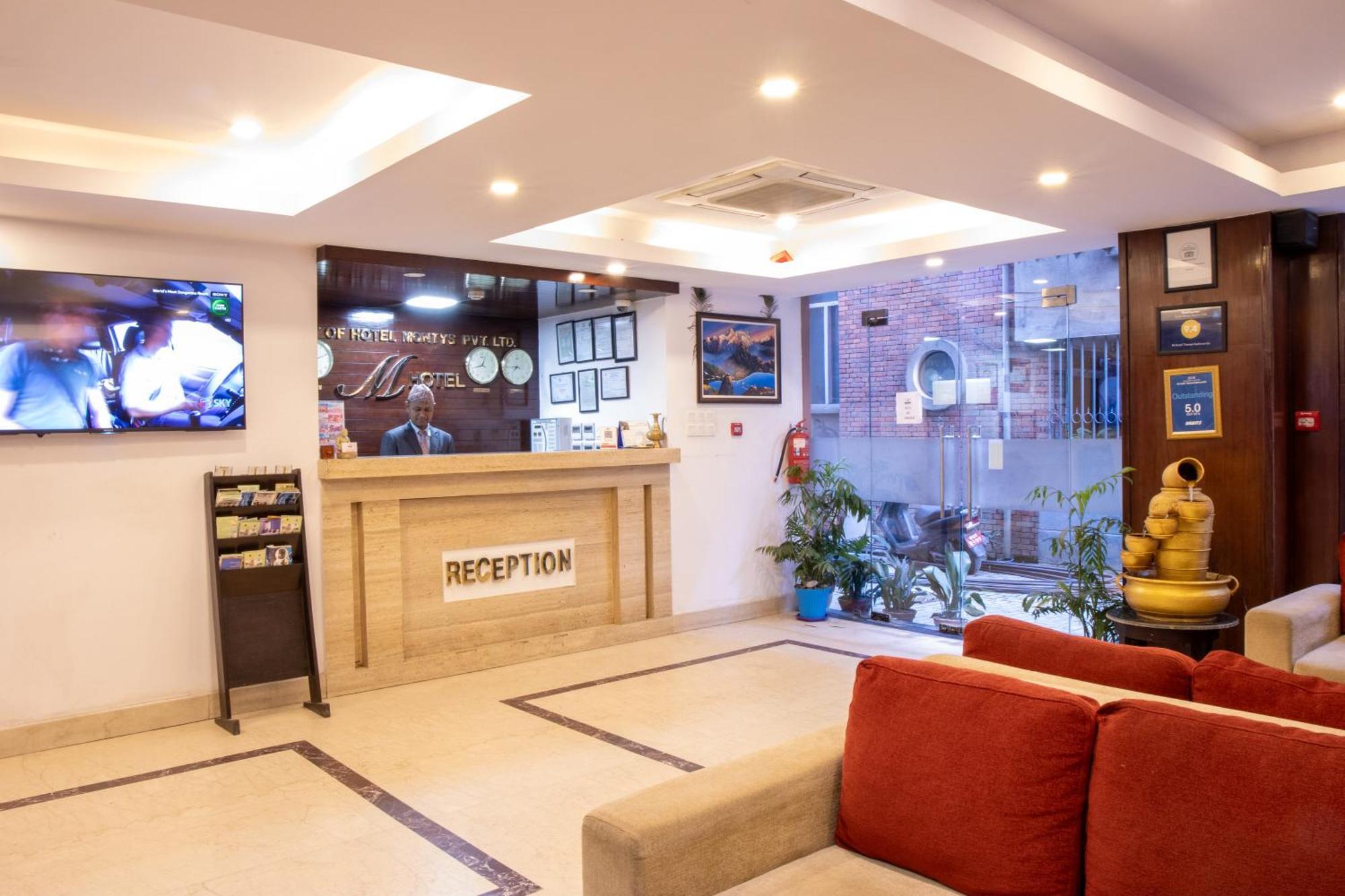M Hotel Thamel-Kathmandu Bagian luar foto