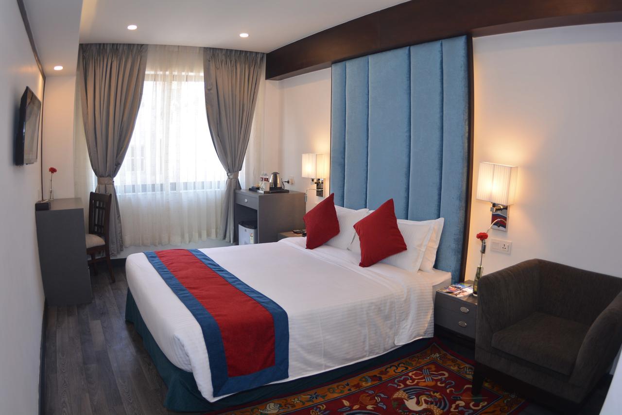 M Hotel Thamel-Kathmandu Bagian luar foto