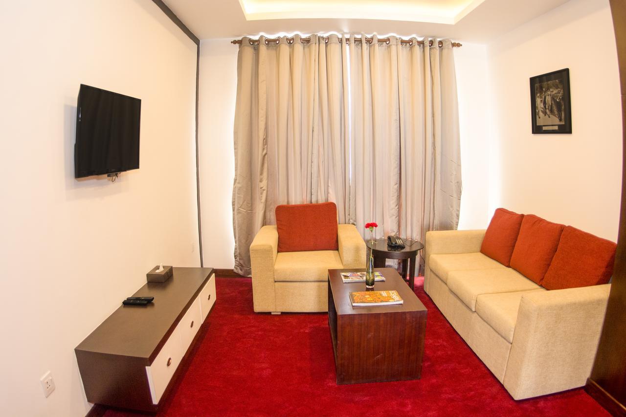 M Hotel Thamel-Kathmandu Bagian luar foto