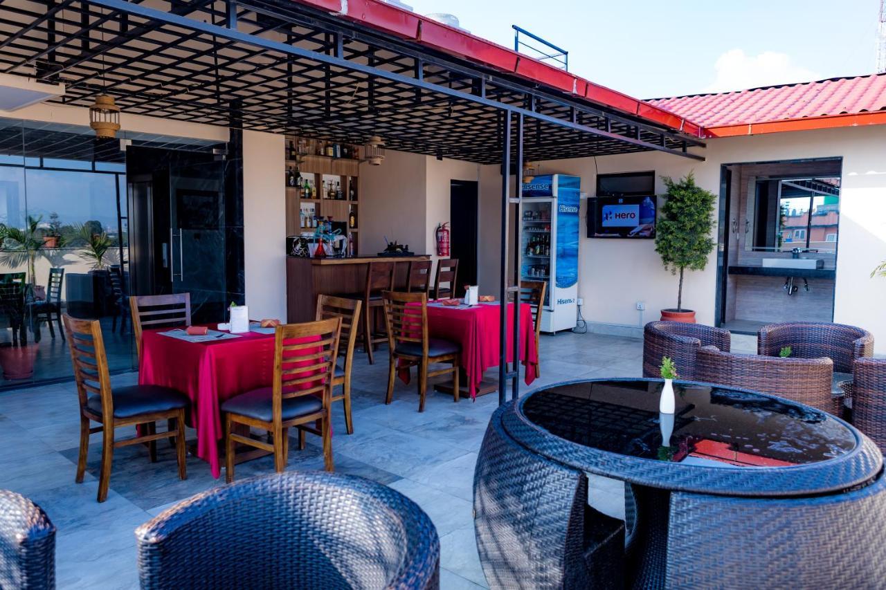 M Hotel Thamel-Kathmandu Bagian luar foto