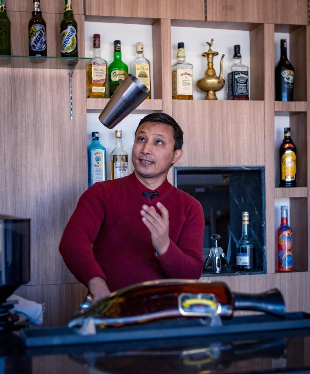 M Hotel Thamel-Kathmandu Bagian luar foto