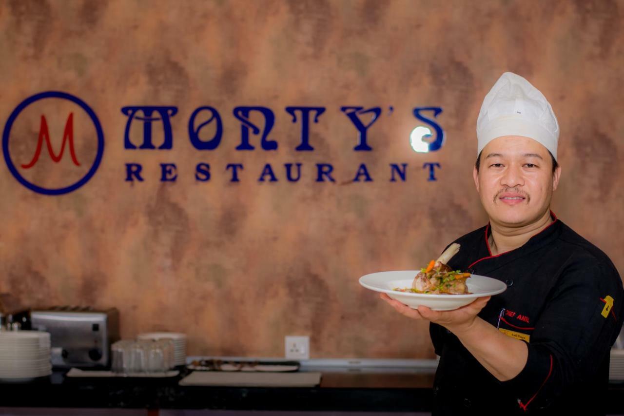 M Hotel Thamel-Kathmandu Bagian luar foto